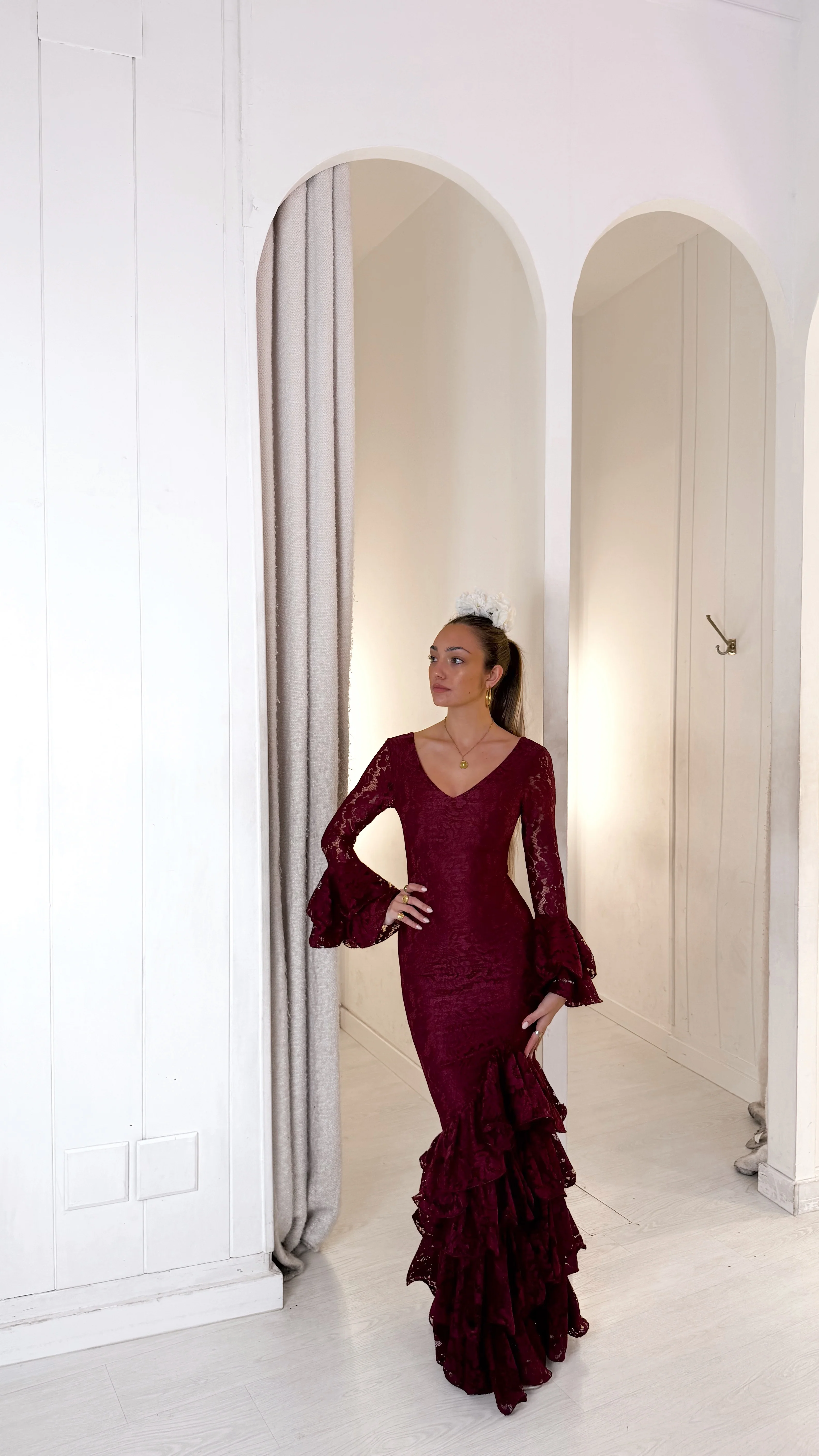 Abril - burdeos - Image 2