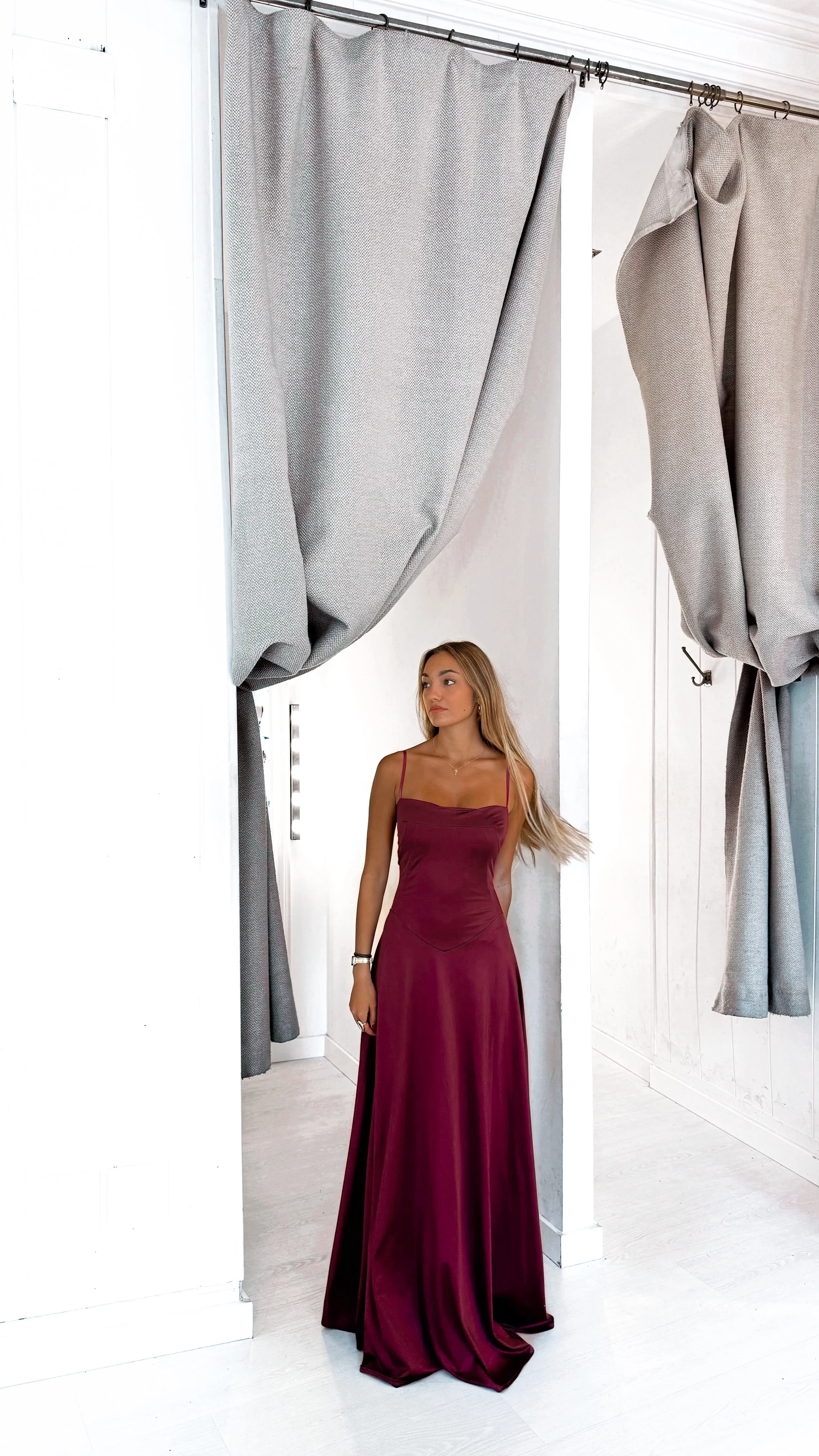 Alessandra dress - burdeos
