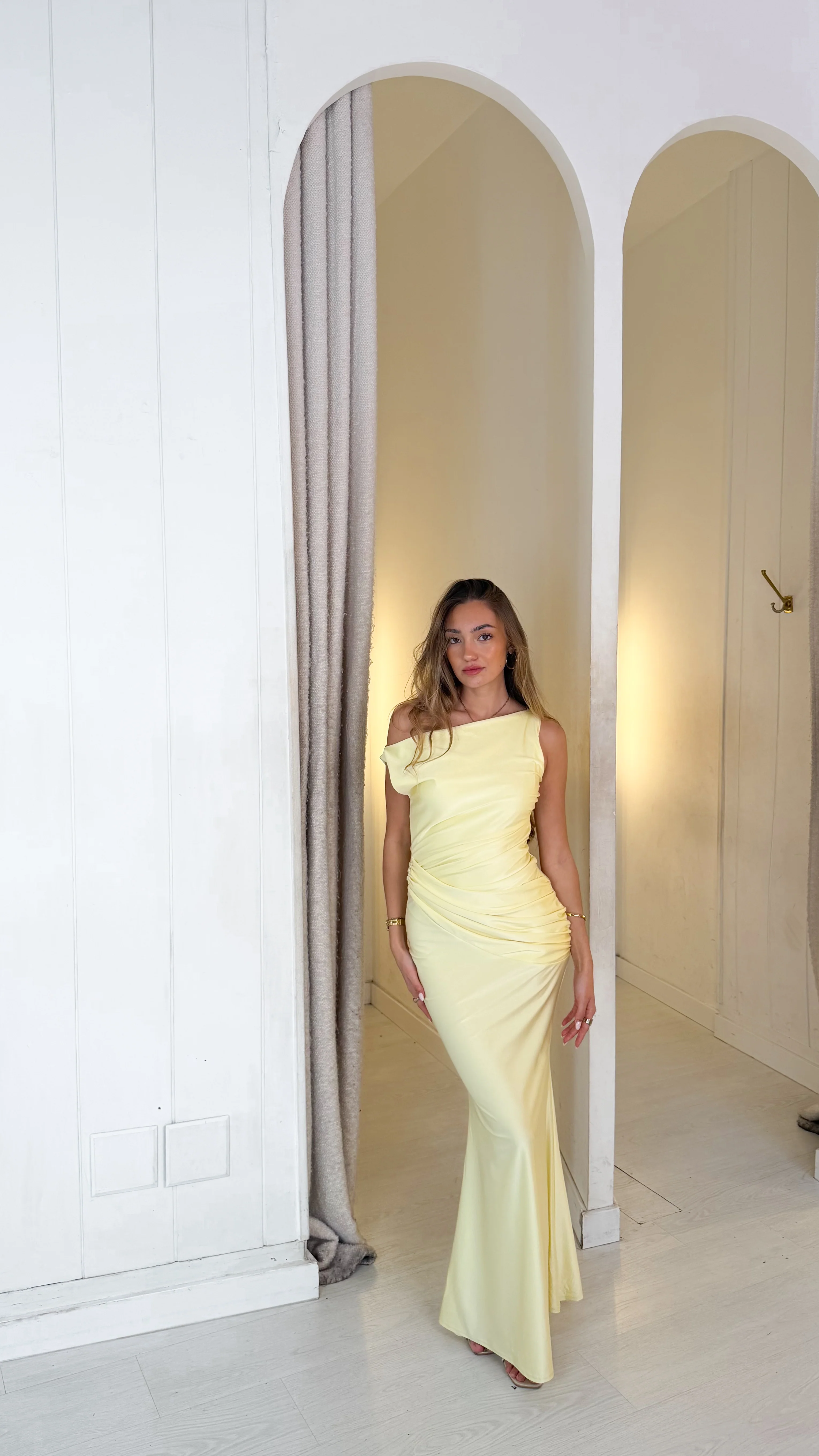 Classy dress - mantequilla