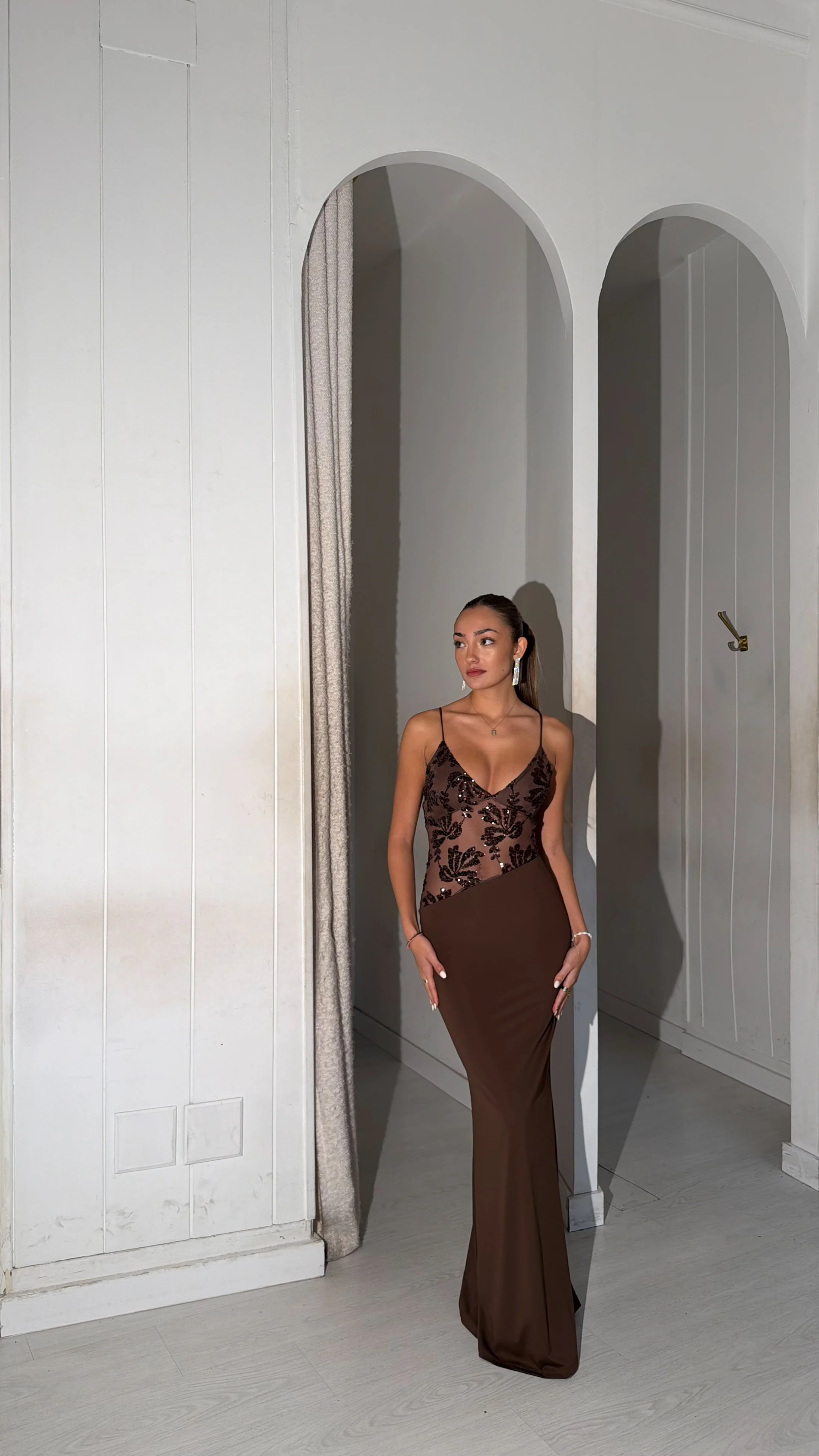 Holly dress - chocolate - Image 2