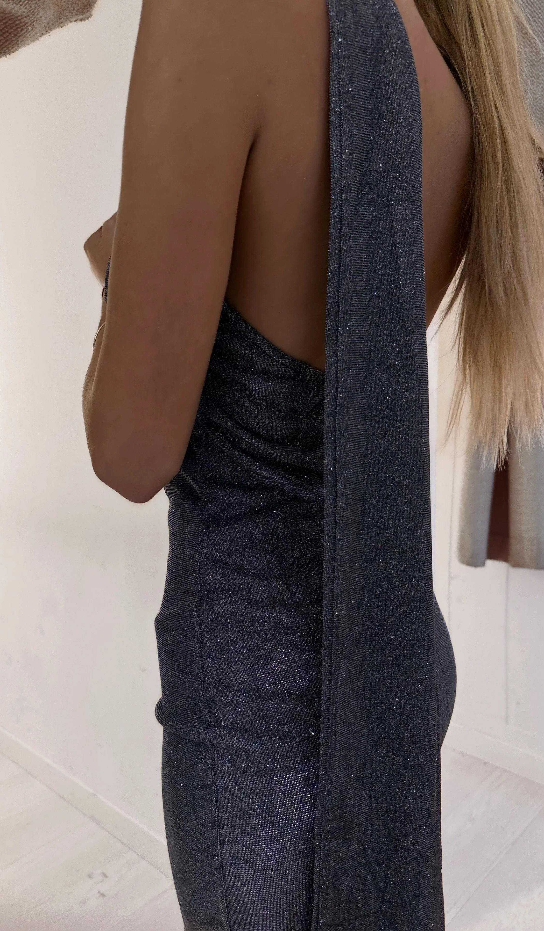 Iconic dress - Image 4